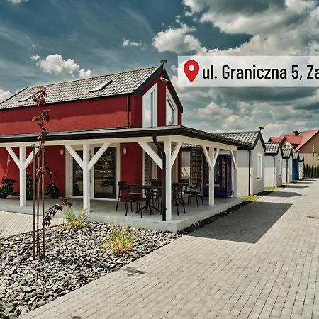 Scandi Village Zator Extérieur photo