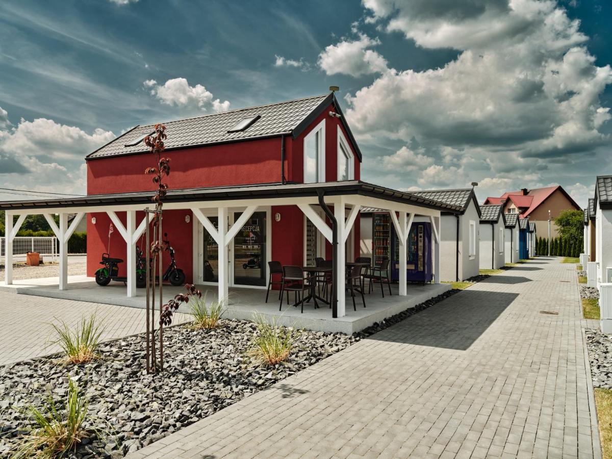 Scandi Village Zator Extérieur photo