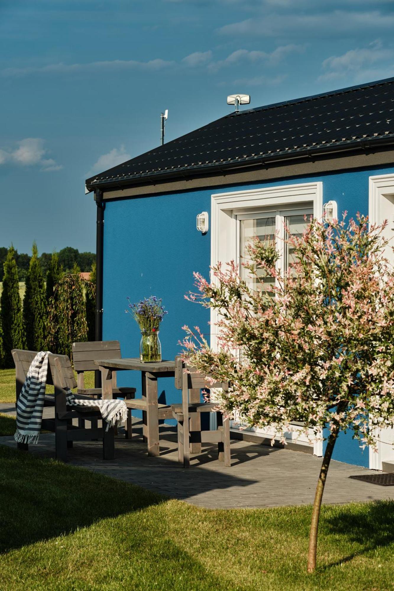 Scandi Village Zator Extérieur photo