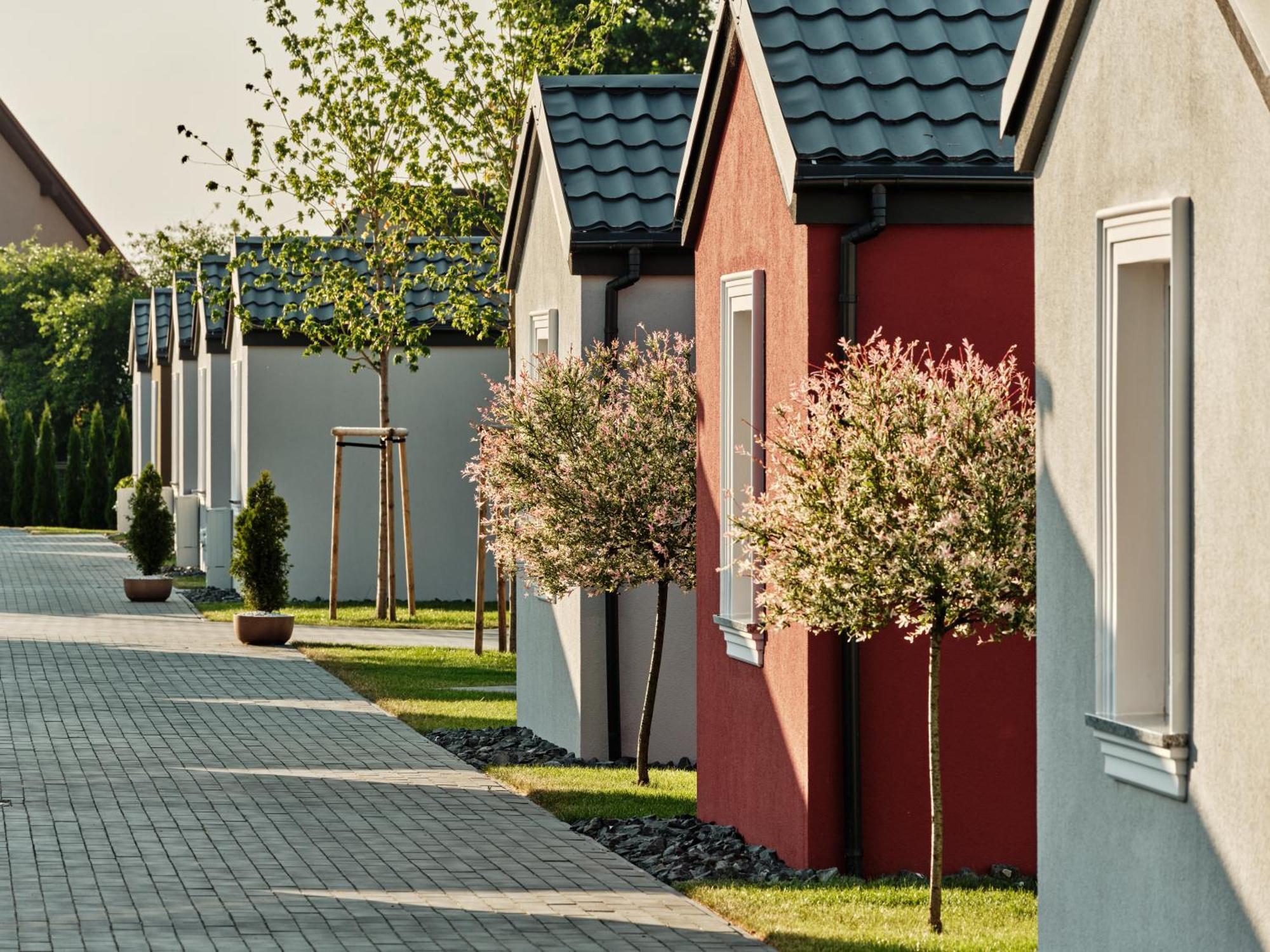 Scandi Village Zator Extérieur photo